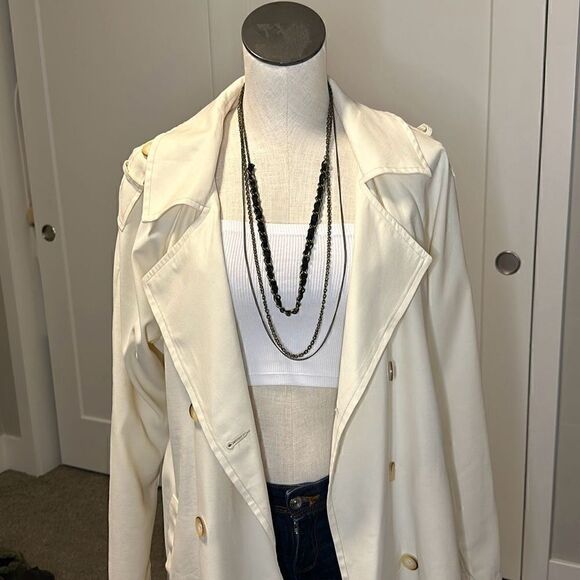 Necklace Bundle  - Picture 3 of 10